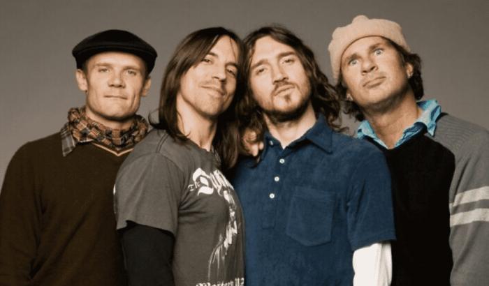 Nel 2022 i Red Hot Chili Peppers tornano con un tour mondiale: questa volta con John Frusciante