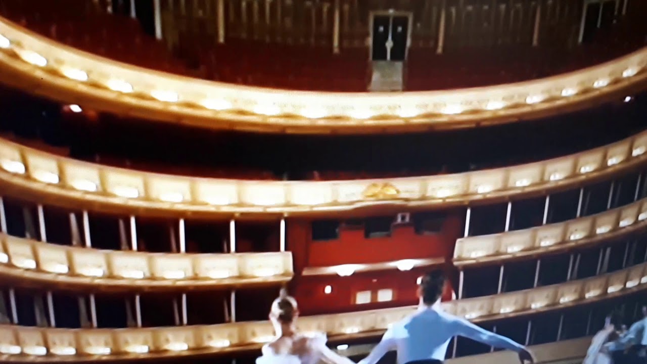 Focolaio Covid all'Opera di Vienna: cancellati tutti gli spettacoli