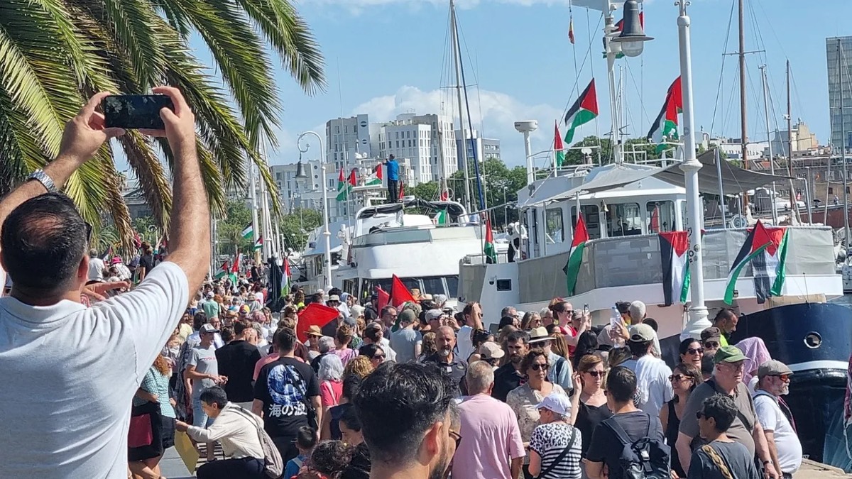 Parte oggi da Barcellona la “Global Sumud Flotilla”: con l’obbiettivo di rompere il blocco su Gaza