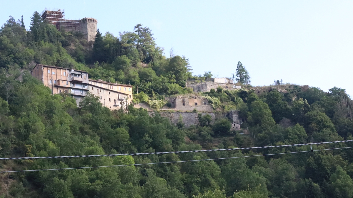 Terremoto 2016 ad Arquata: una comunità da ricostruire tra arte, cantieri e un’idea per pochi borghi scelti