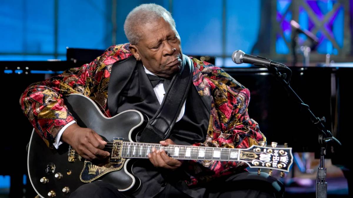 B.B. King, cento anni di blues. L’uomo che trasformò il lamento degli schiavi in voce universale