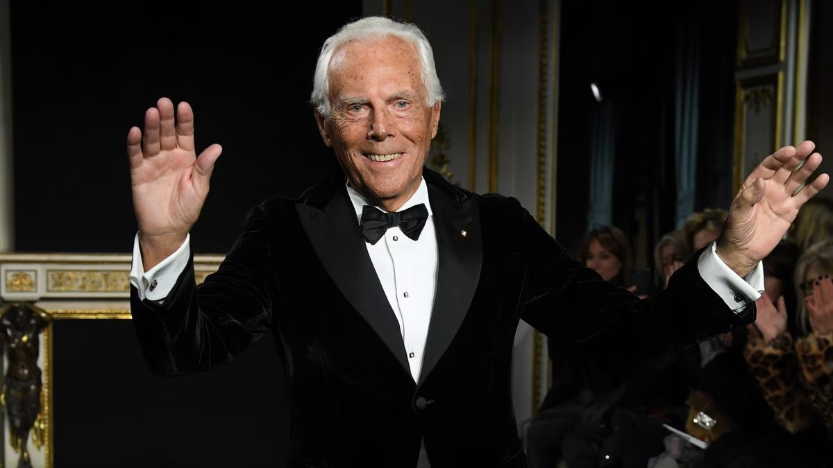 È morto Giorgio Armani, padre dell’eleganza sobria e icona del Made in Italy