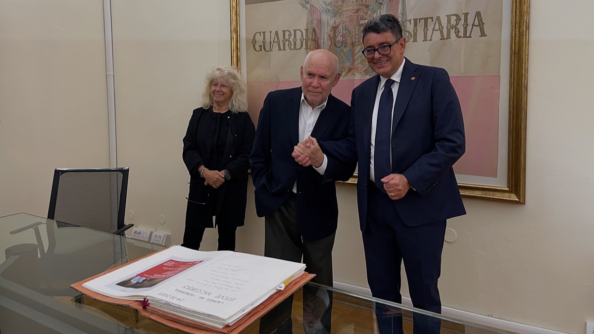 L’Università di Siena conferisce la laurea magistrale ad honorem a Steve McCurry