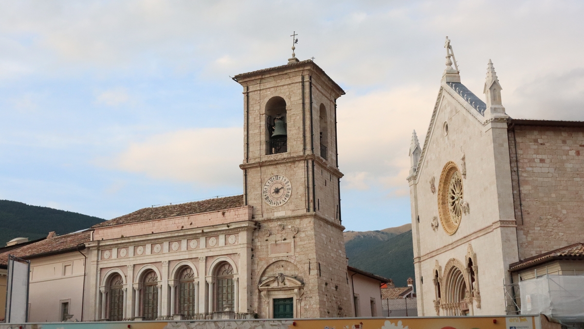Terremoto 2016: Norcia gioisce per la Basilica ricostruita, il turismo c’è ma così preoccupa