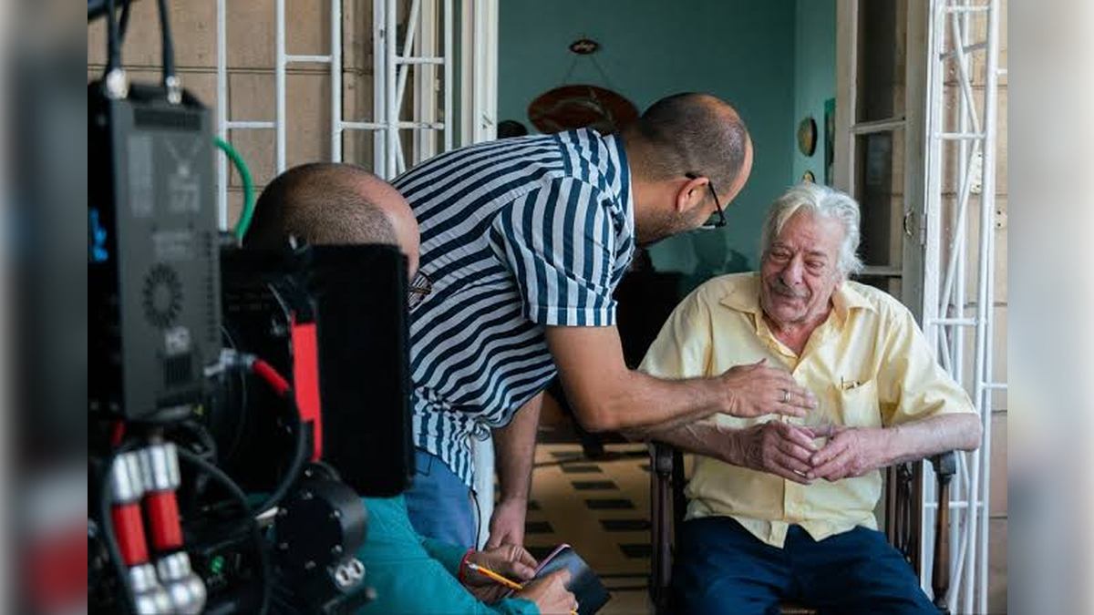 Dal teatro al cinema: il debutto di Doñas con Giancarlo Giannini