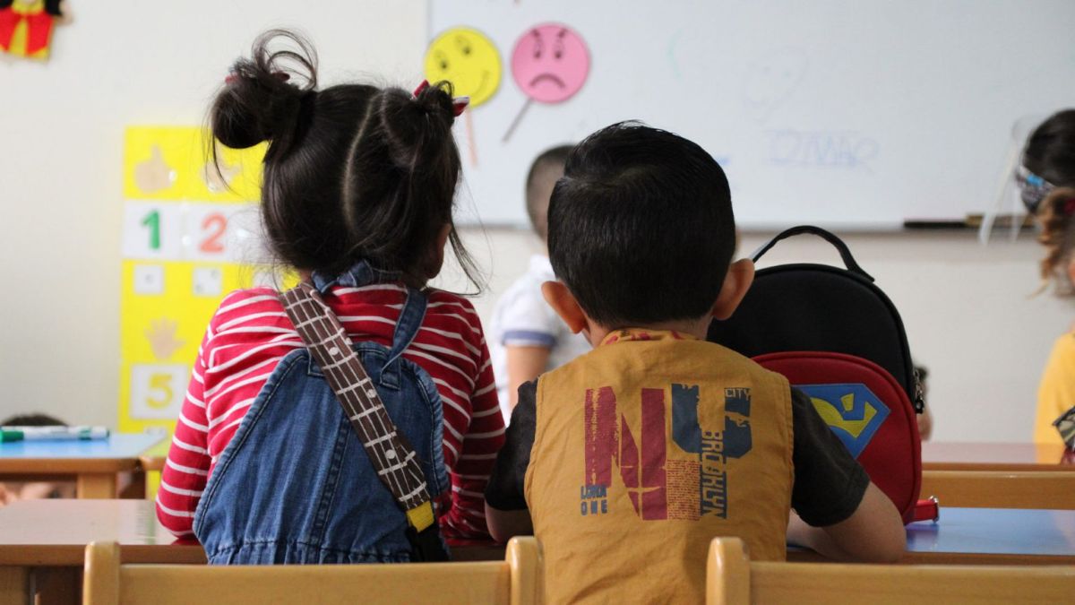 Perché sempre più genitori al mondo preferiscono avere una figlia