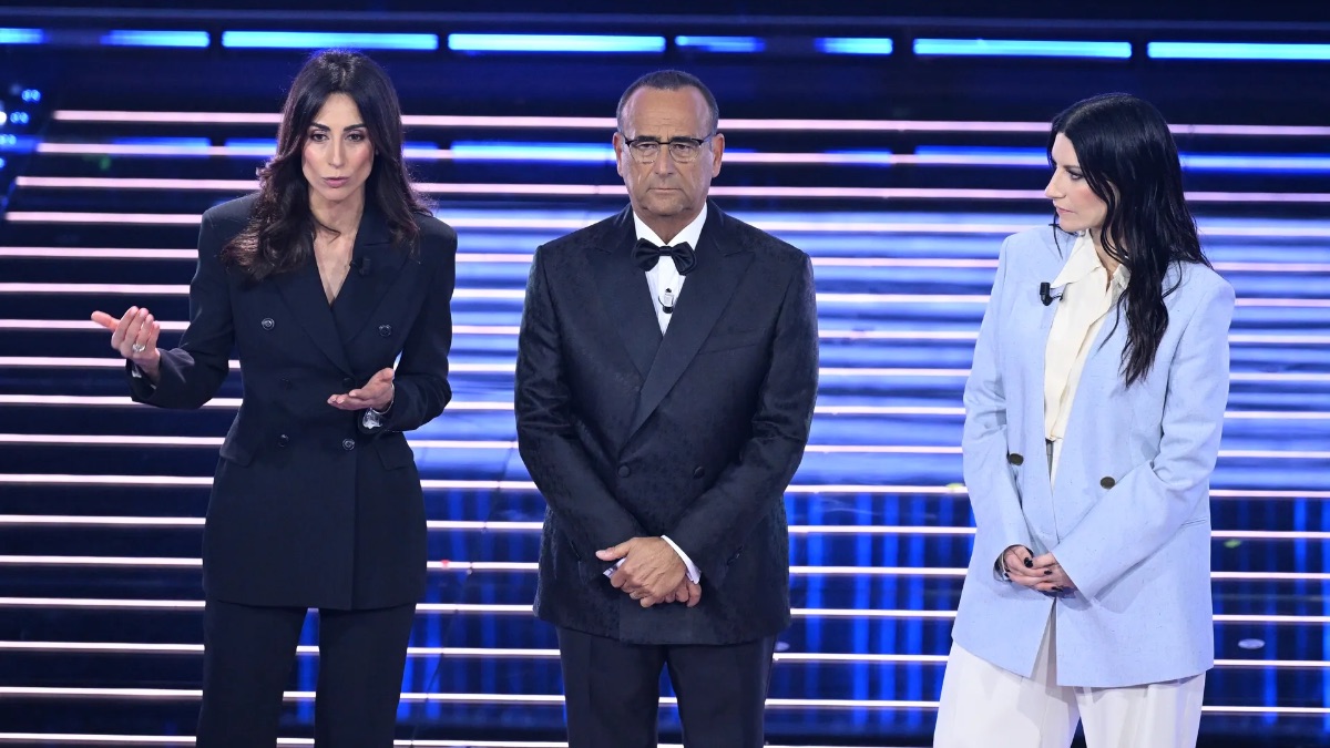 5f16dbb8-3263-18c3-cdad-749cbfc423e5 La finale di Sanremo oggi guarda al mondo: l’Ariston ricorda i bambini delle guerre