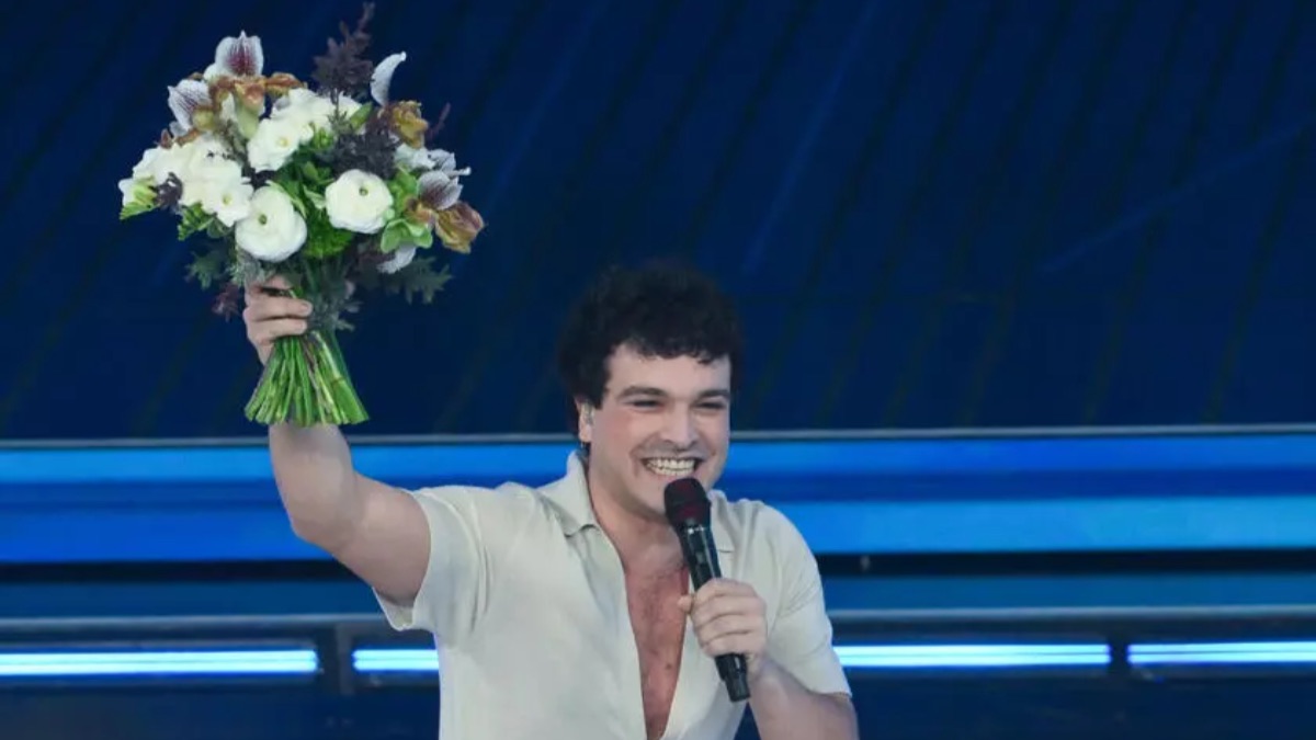 896105a7ab43450148346376a17ac438 Gassmann giovane e sicuro, Sal da Vinci da standing ovation, Renga voce potente