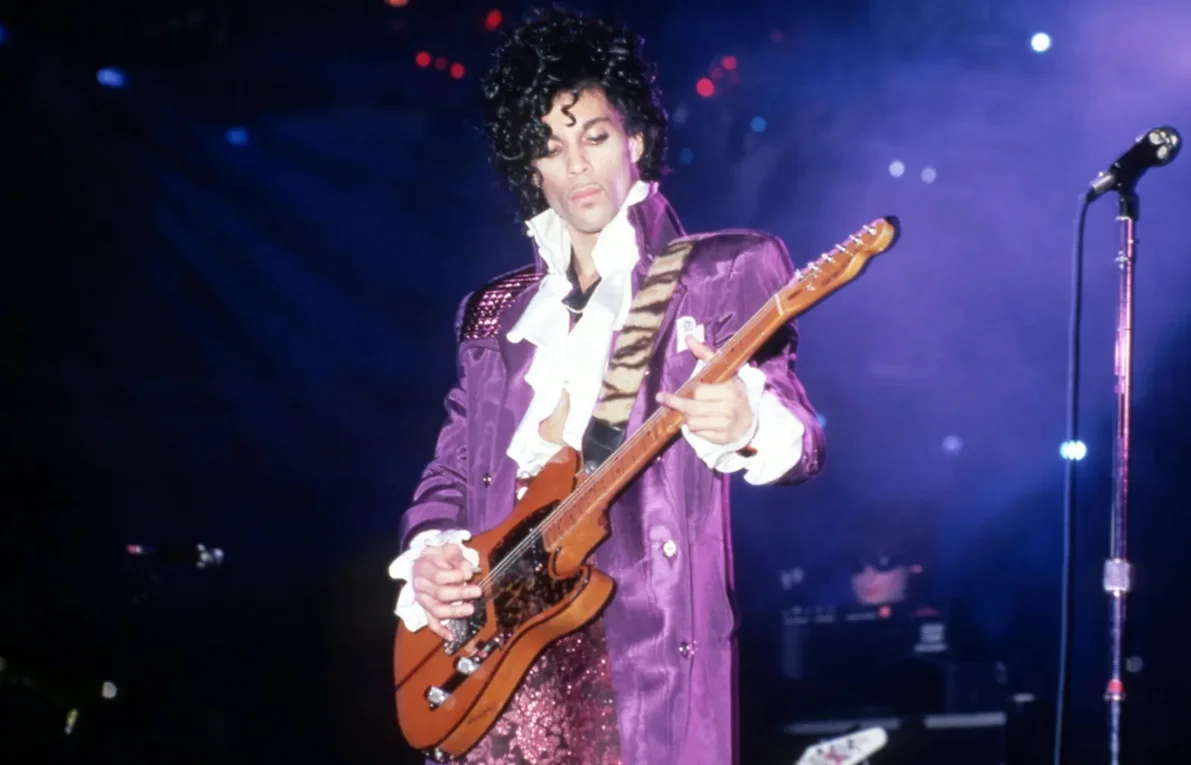 Dieci anni senza Prince: pubblicata una registrazione inedita