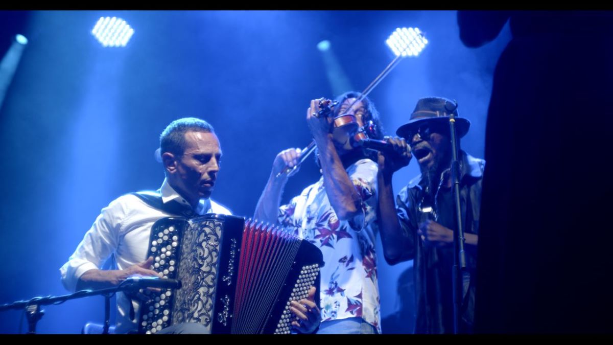 Musica popolare italiana e World Music unite nel porto di Giulianova