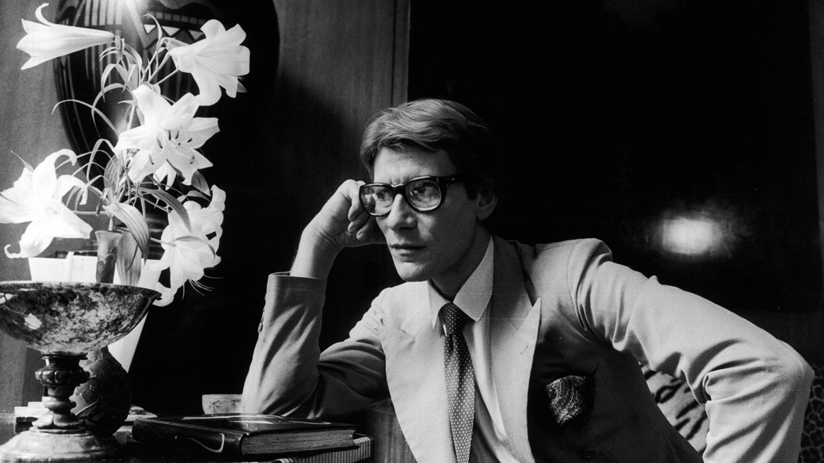 90 anni di Yves Saint Laurent, tra moda e scandali