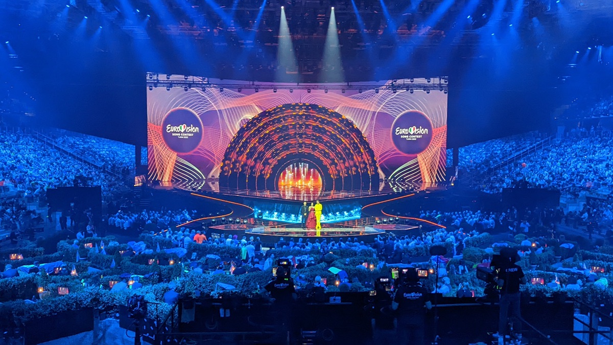 Eurovision, nuove regole: stop ai Paesi in guerra come sede della manifestazione
