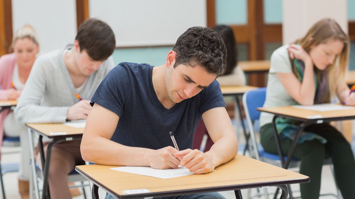 Iscrizioni aperte per infermieristica, 50 posti alla magistrale dell’Università di Siena